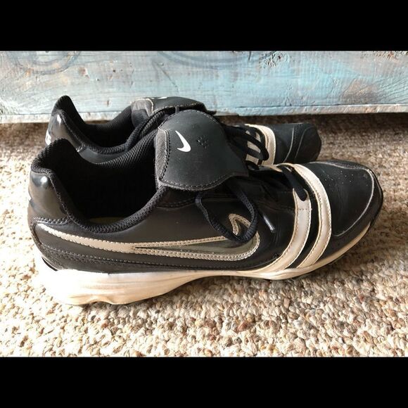 Great Nike cleats size 10 - Picture 2 of 5